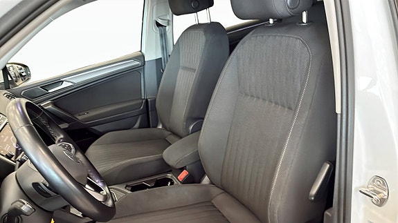 Volkswagen Tiguan Allspace 8 of 16