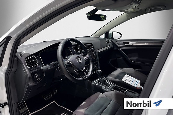 Volkswagen Golf I 4 of 5