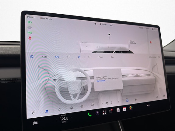 Tesla Model Y 21 of 30
