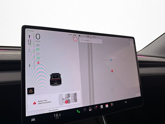Tesla Model Y 18 of 30