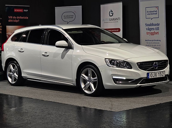Volvo V60 2 of 20