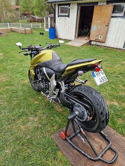 Honda CB1000R 3 of 7