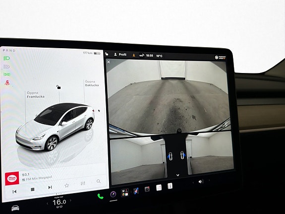 Tesla Model Y 17 of 30