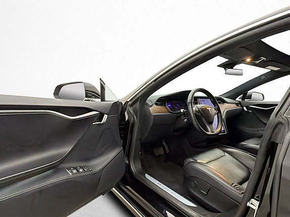 Tesla Model S 10 of 30