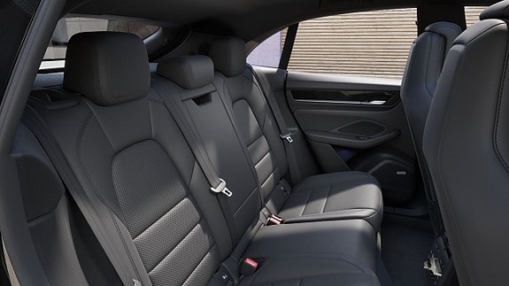 Porsche Macan 4 10 of 10
