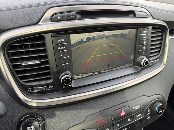 Kia Sorento 14 of 19