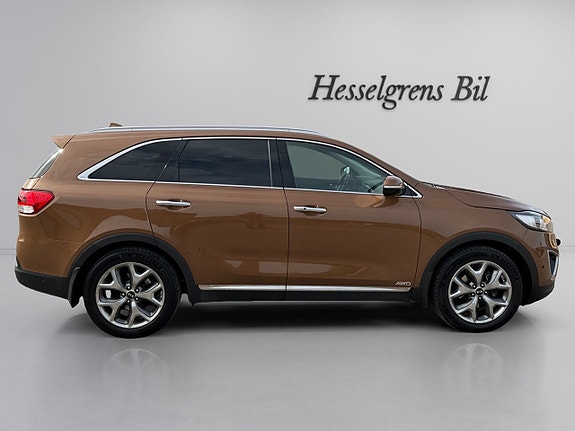 Kia Sorento 5 of 19