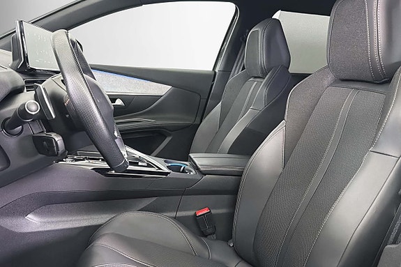 Peugeot 5008 5 of 19