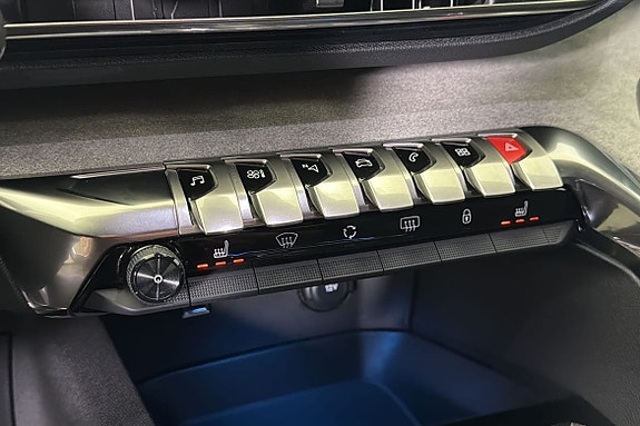 Peugeot 5008 14 of 19