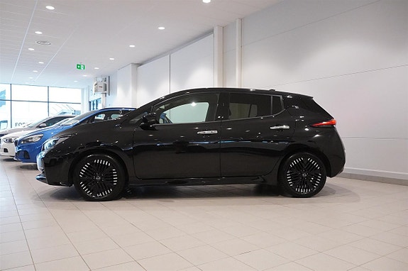 Nissan Leaf 3 of 12