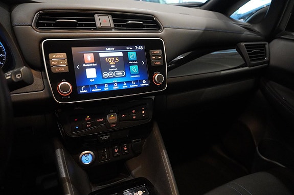 Nissan Leaf 7 of 12