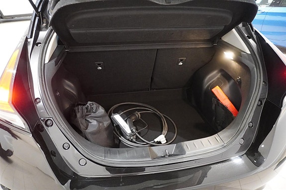Nissan Leaf 5 of 12
