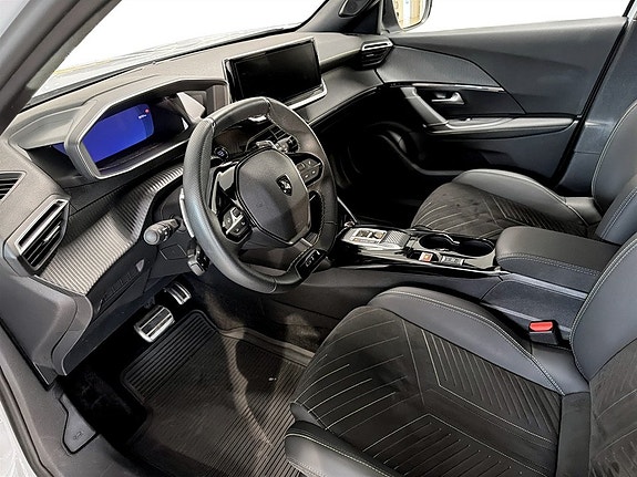 Peugeot 2008 4 of 15
