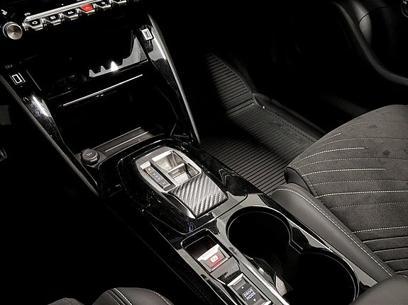 Peugeot 2008 10 of 15