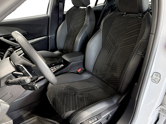 Peugeot 2008 5 of 15