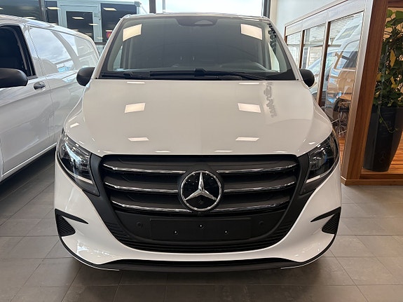 Mercedes-Benz Vito 116 2 of 5