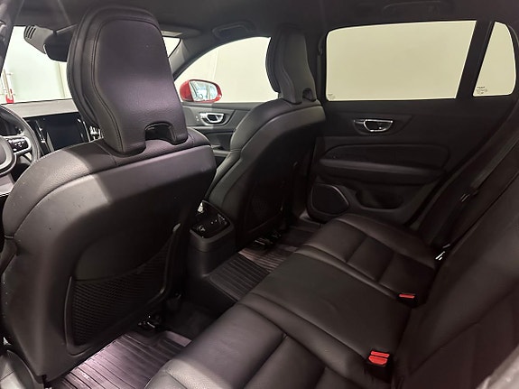 Volvo V60 13 of 21