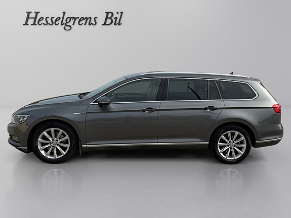 Volkswagen Passat 10 of 16