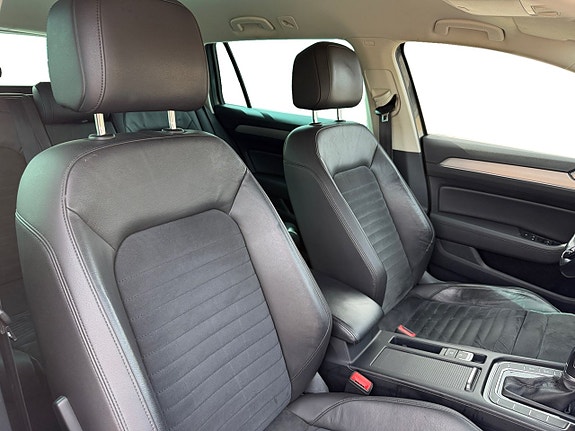 Volkswagen Passat 15 of 16