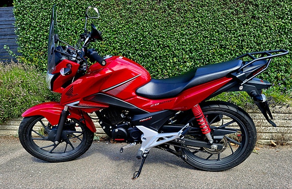 Honda CB125F 2 of 7