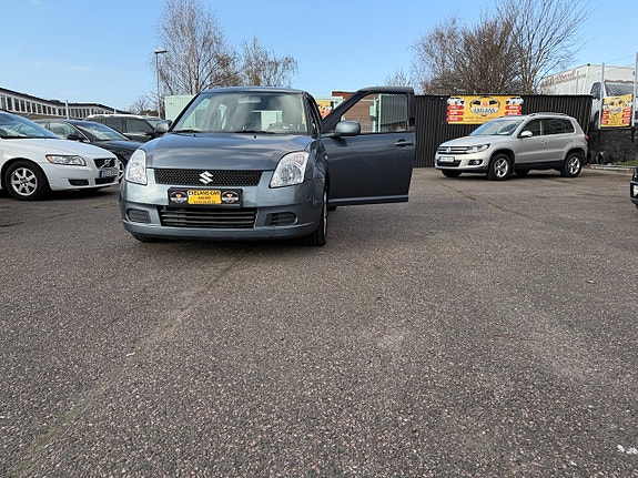 Suzuki Swift 5 of 12