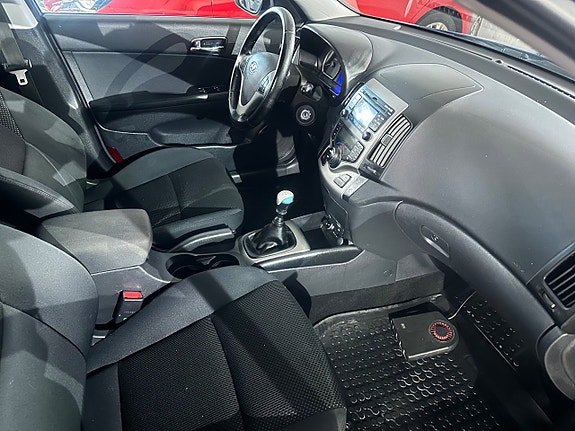Hyundai i30 7 of 14