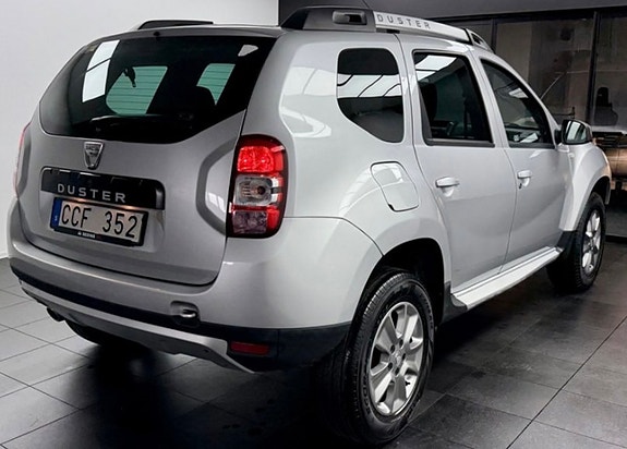 Dacia Duster 2 of 3