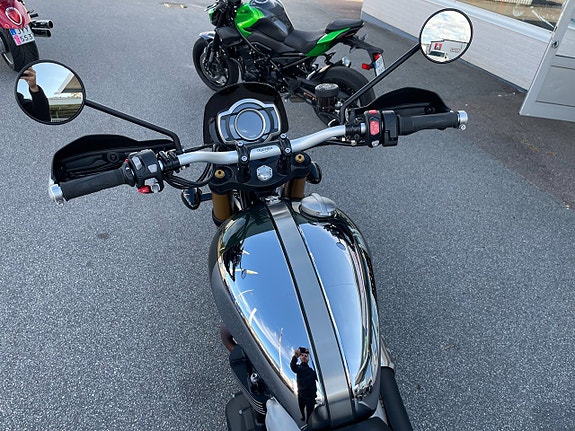 Triumph Scrambler 1200 XE 6 of 7