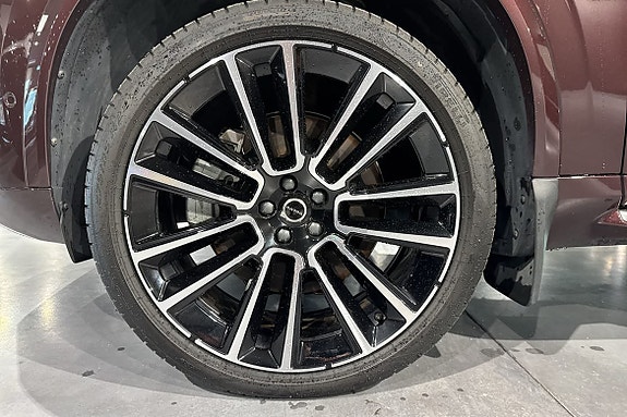Volvo XC90 12 of 18
