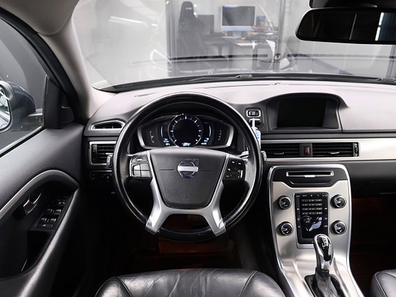 Volvo V70 24 of 25