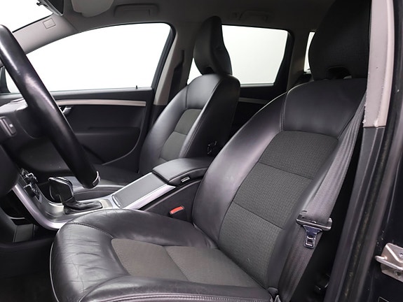 Volvo V70 14 of 25