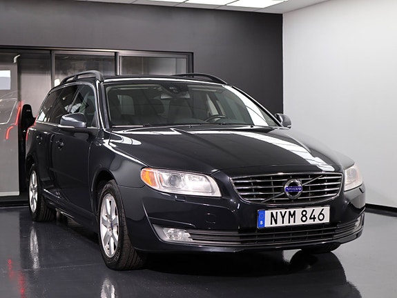 Volvo V70 3 of 25