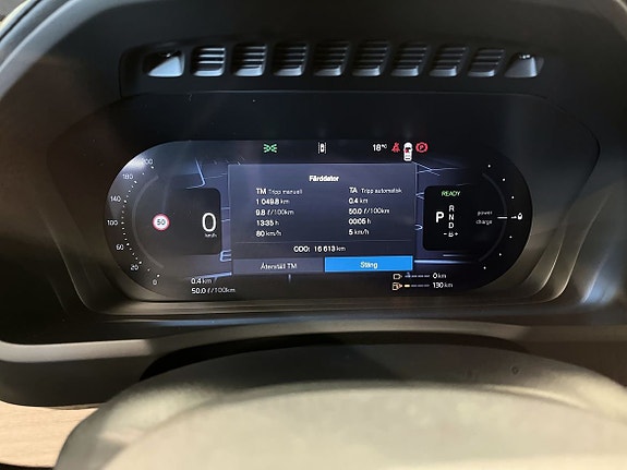 Volvo XC90 14 of 18