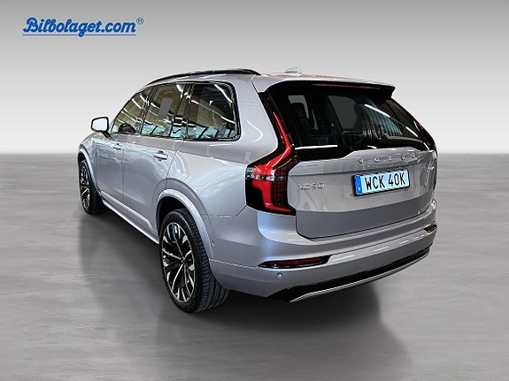 Volvo XC90 8 of 18