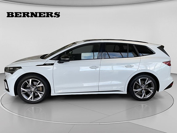 Skoda Enyaq 2 of 11