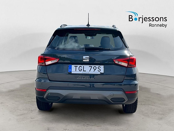 Seat Arona 4 of 16