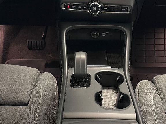 Volvo EX40 20 of 26