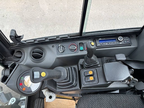 CASE CX 19 D 10 of 11