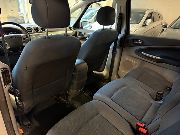 Ford S-MAX 6 of 11