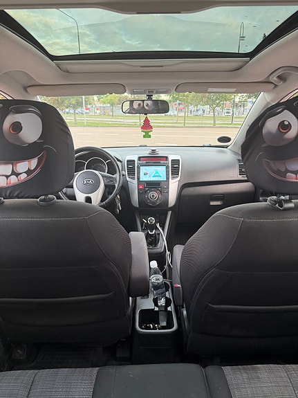 Kia Venga 8 of 12