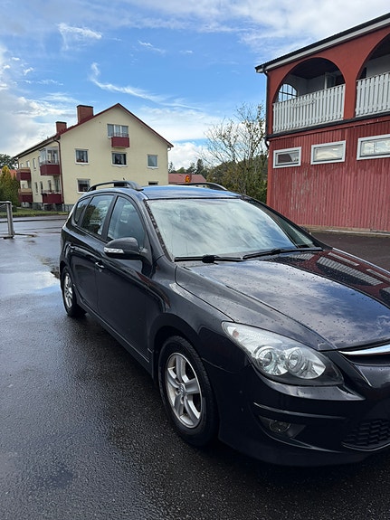Hyundai i30 6 of 9