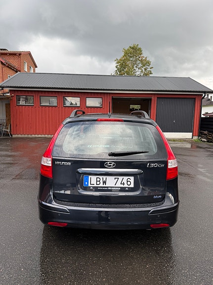 Hyundai i30 4 of 9