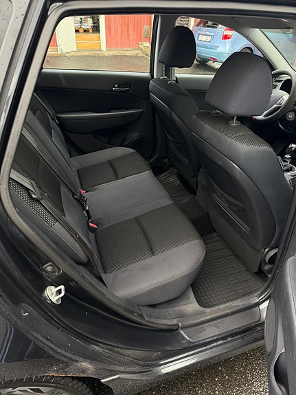 Hyundai i30 8 of 9
