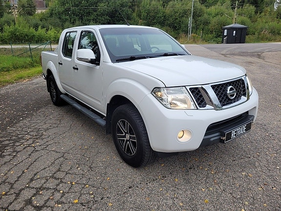 Nissan Navara 2 of 5