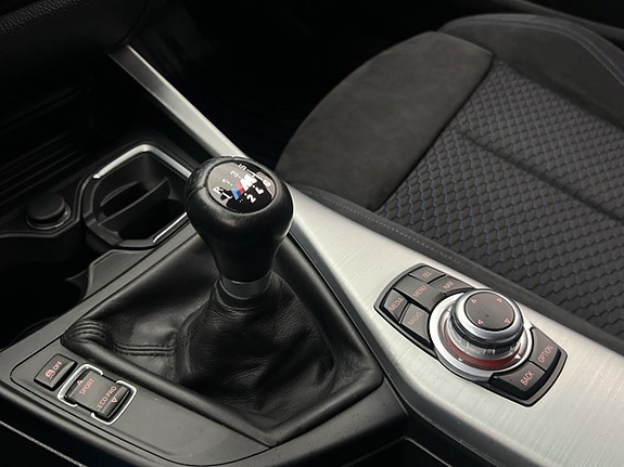 BMW 118d 19 of 28
