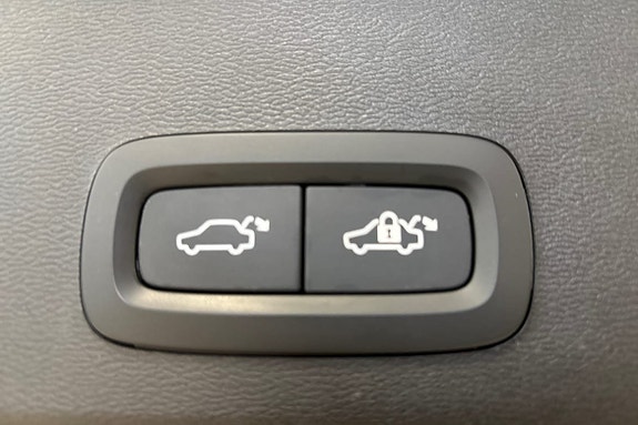Volvo XC40 18 of 22