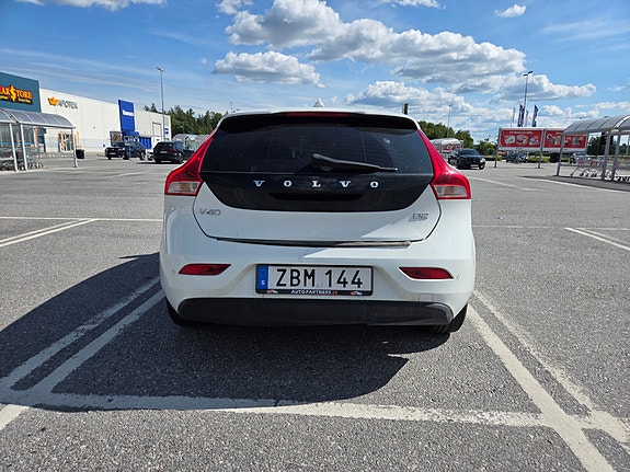 Volvo V40 5 of 12