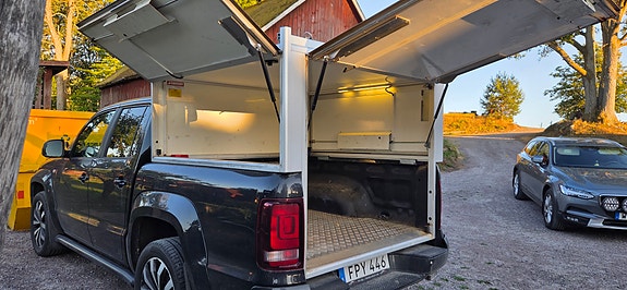 Volkswagen Amarok 8 of 9