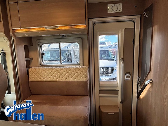 Bürstner Ixeo TL 728G 5e sittplats 10 of 20