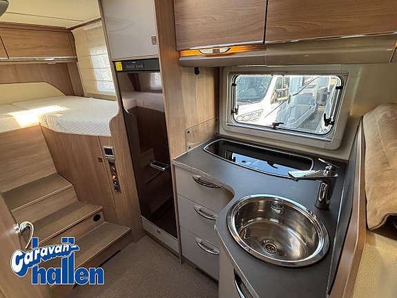 Bürstner Ixeo TL 728G 5e sittplats 11 of 20